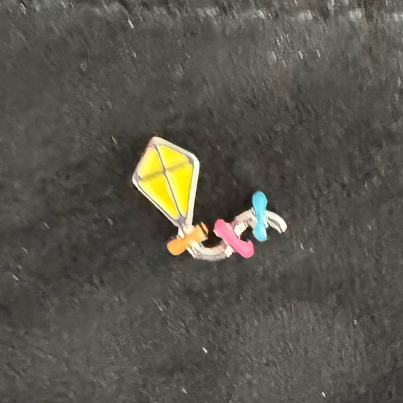 Origami Owl Colorful Kite Charm - Picture 1 of 1